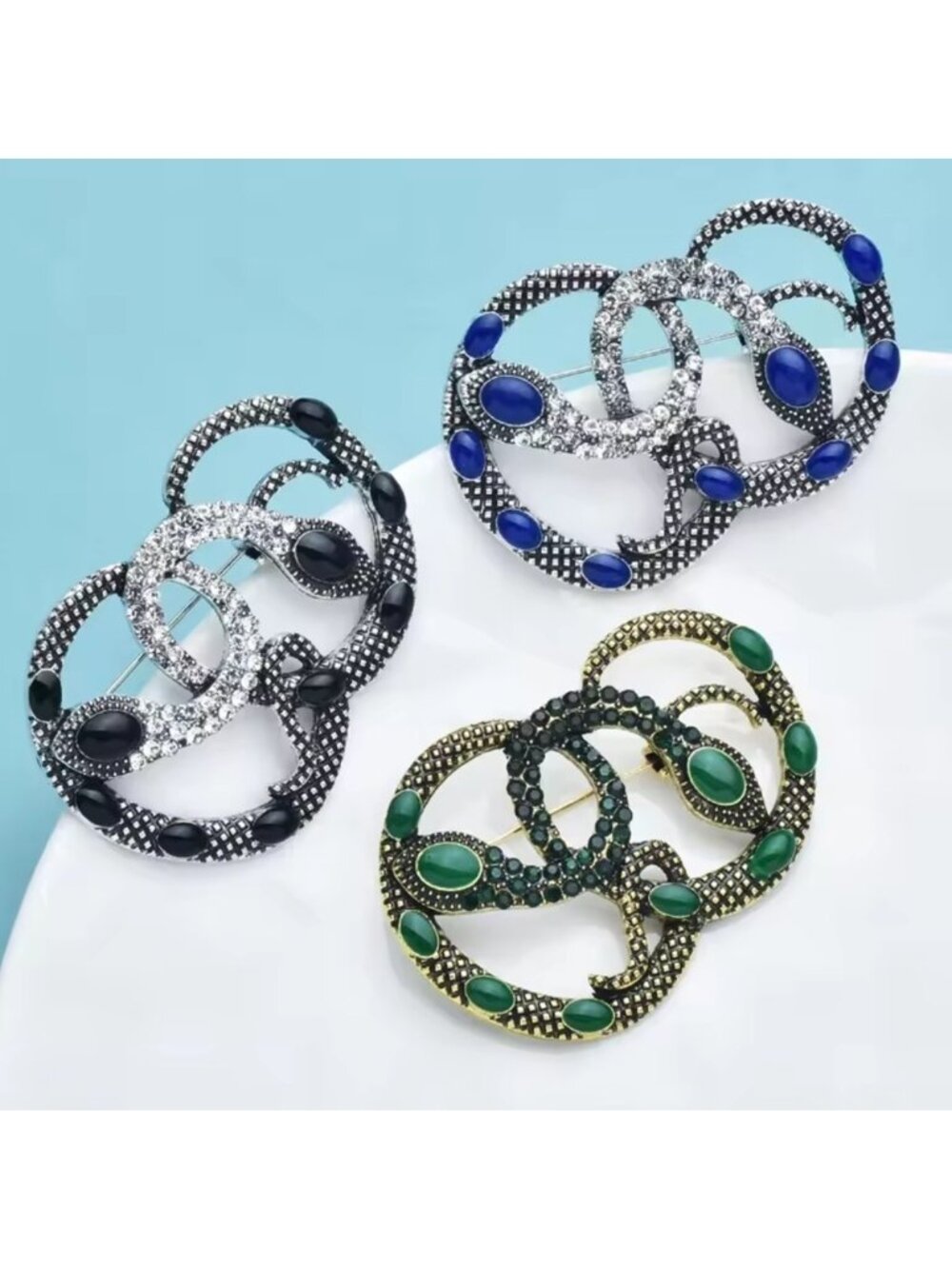Serpenti Green Elegant Gold Brooch - Picture 2 of 4
